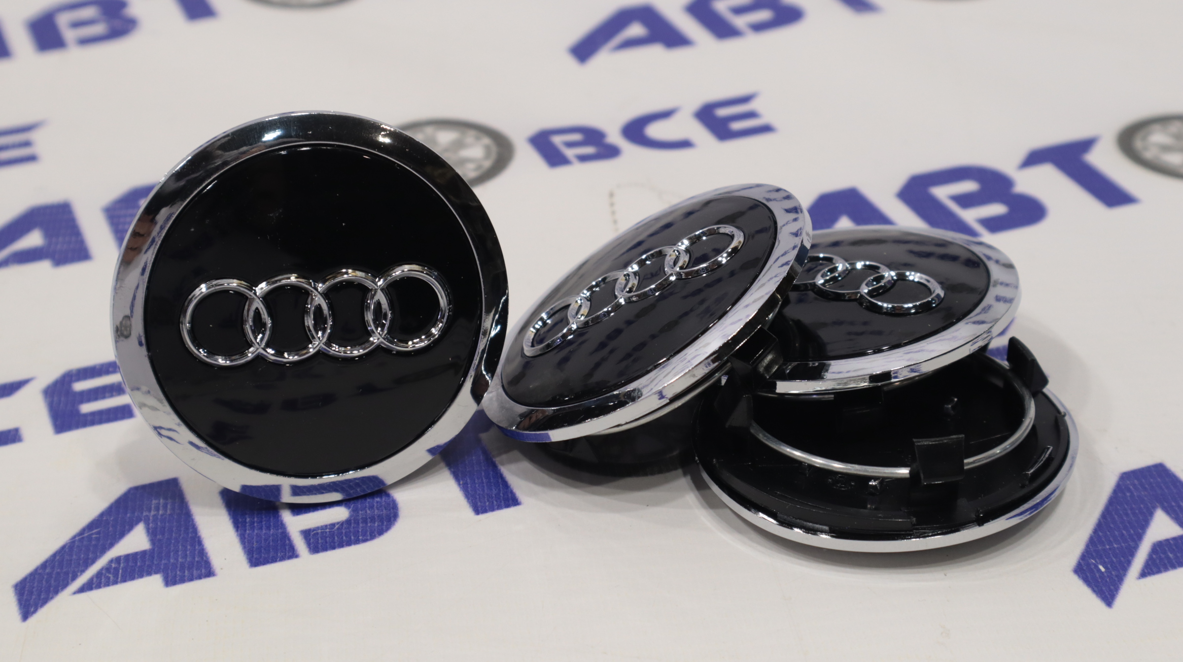 Колпачок ступицы (пластик) комплект 4шт AUDI черные хром (60-69мм)